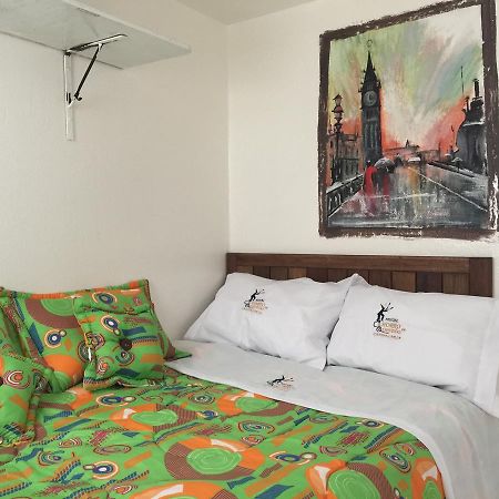Hostal Chorro De Quevedo Μπογκοτά Εξωτερικό φωτογραφία